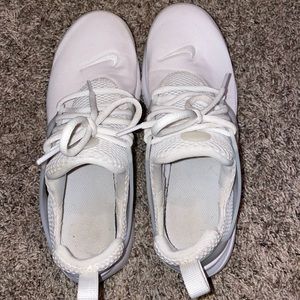 Kids 7/ Womens 8.5 white prestos!